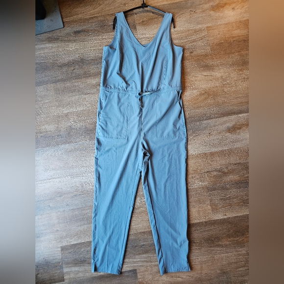 Patagonia Women's Fleetwith Jumpsuit Light Plume Grey Size Medium - Picture 7 of 11